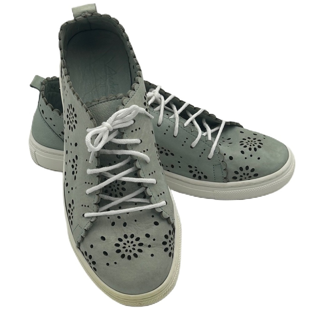 Andrea Conti Distressed Leather Sneakers Cut Out Scalloped Low Top Green 7.5